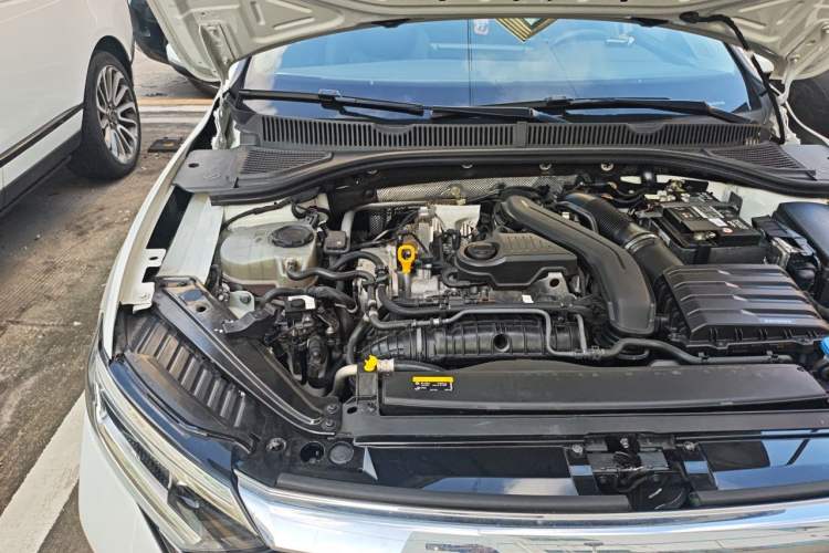 Used Volkswagen Sagitar 2023 300TSI DSG Excellence Edition Engine Bay Right