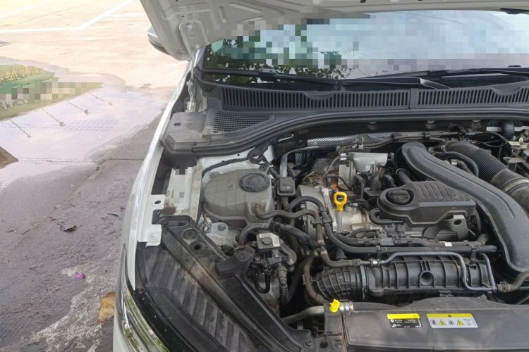 Used Volkswagen Sagitar 2023 300TSI DSG Excellence Edition Engine Bay Right