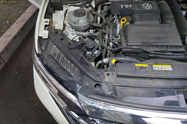 Used Volkswagen Sagitar 2023 280TSI DSG Excellence Edition Engine Bay Right