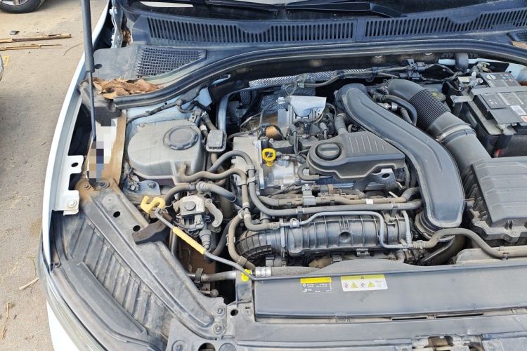 Used Volkswagen Sagitar 2023 300TSI DSG Excellence Edition Engine Bay Right