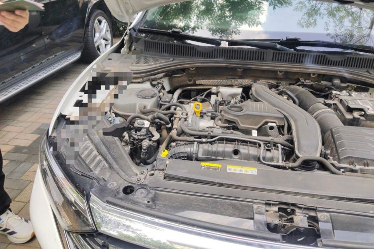Used Volkswagen Sagitar 2023 300TSI DSG Excellence Edition Engine Bay Right
