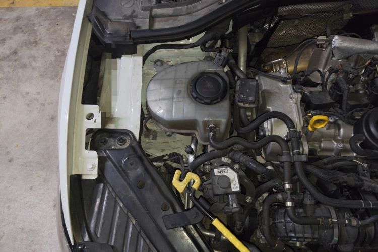 Used Volkswagen Sagitar 2023 300TSI DSG Excellence Edition Engine Bay Right