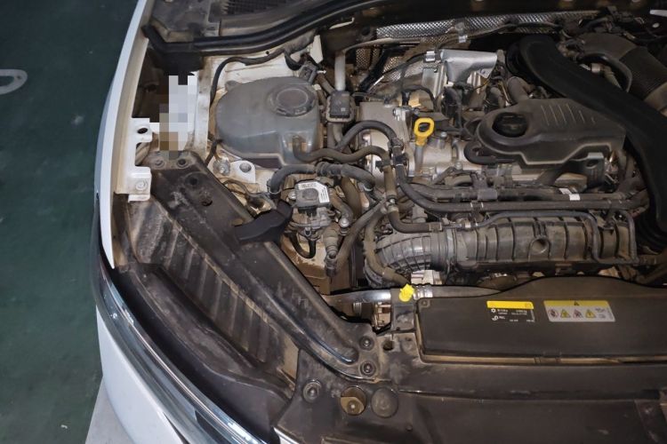 Used Volkswagen Sagitar 2023 300TSI DSG Excellence Edition Engine Bay Right