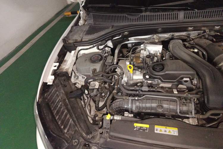 Used Volkswagen Sagitar 2023 300TSI DSG Excellence Edition Engine Bay Right