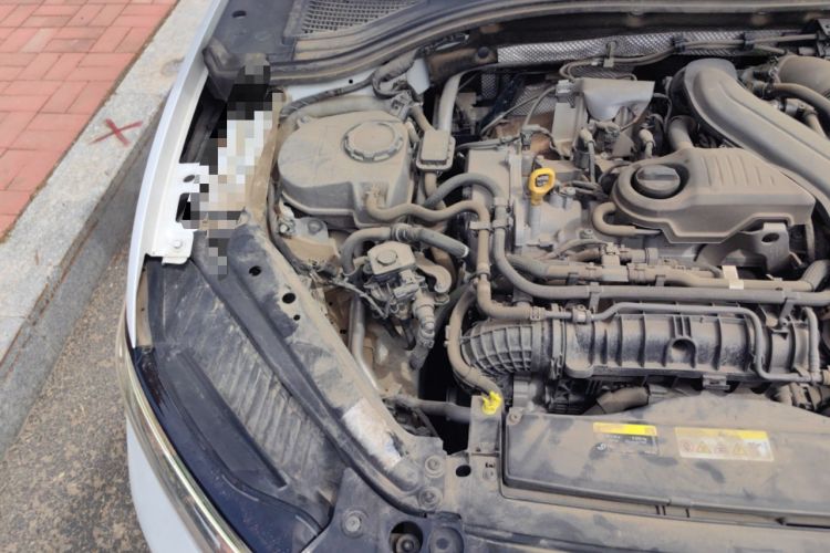 Used Volkswagen Sagitar 2023 300TSI DSG Excellence Edition Engine Bay Right
