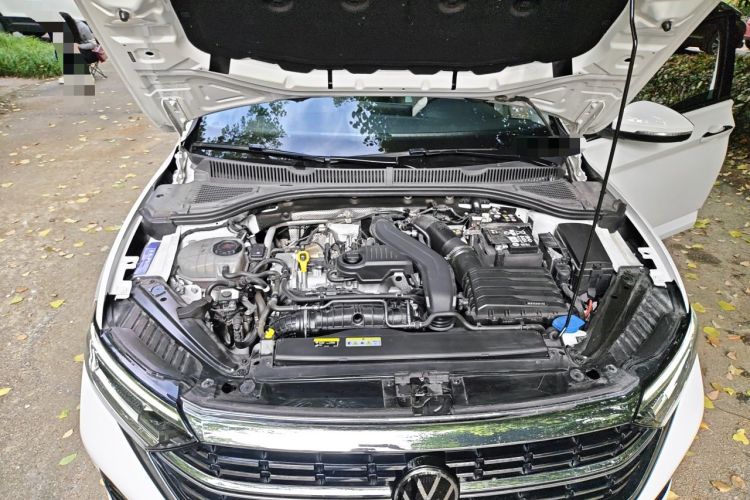 Used Volkswagen Sagitar 2023 300TSI DSG Excellence Edition Engine Bay