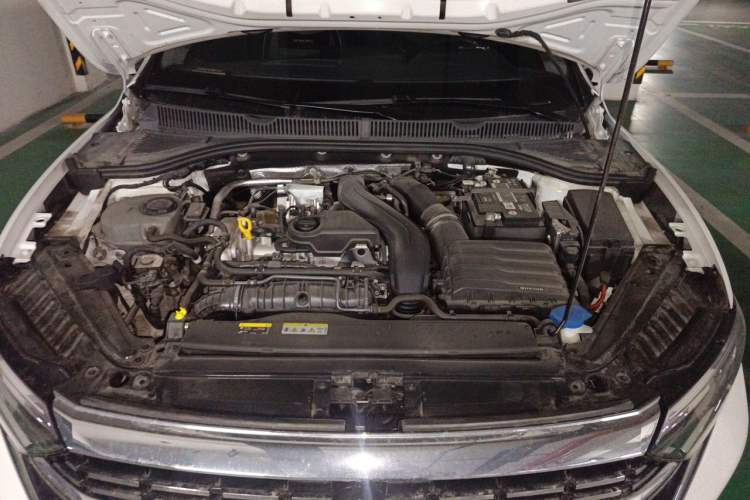 Used Volkswagen Sagitar 2023 300TSI DSG Excellence Edition Engine Bay