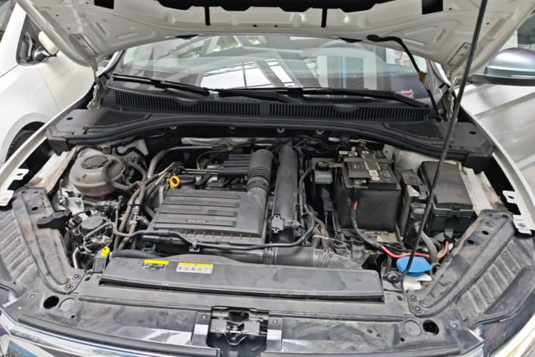 Used Volkswagen Sagitar 2023 280TSI DSG Excellence Edition Engine Bay