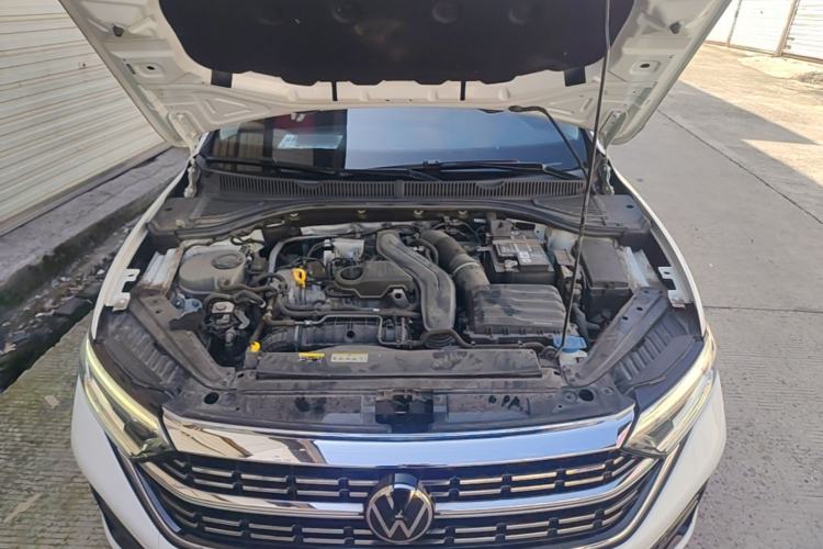 Used Volkswagen Sagitar 2023 300TSI DSG Excellence Edition Engine Bay