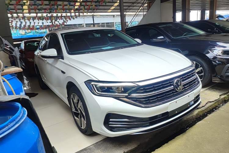 Used Volkswagen Sagitar 2023 300TSI DSG Excellence Edition Exterior 1