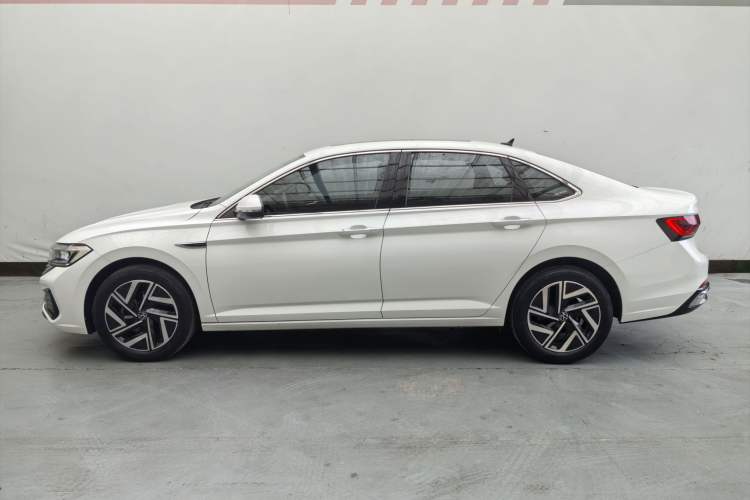 Used Volkswagen Sagitar 2023 300TSI DSG Excellence Edition Exterior 12