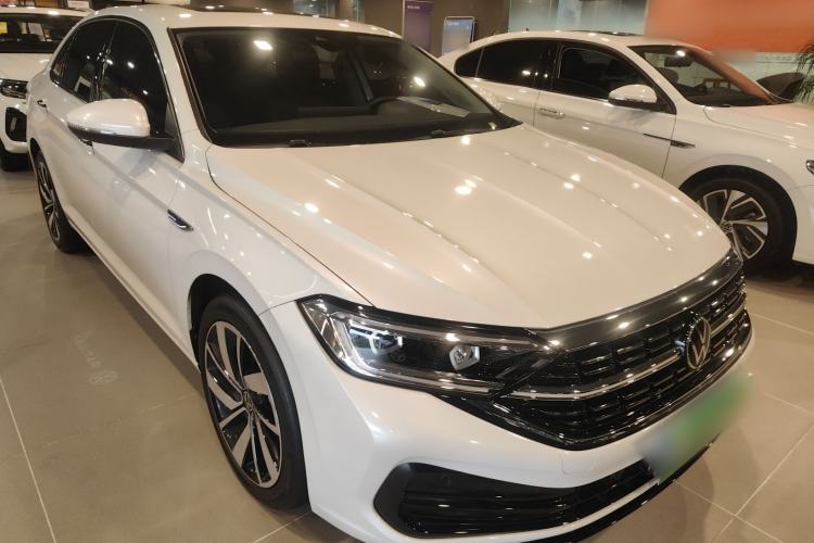 Used Volkswagen Sagitar 2023 300TSI DSG Excellence Edition Exterior 2