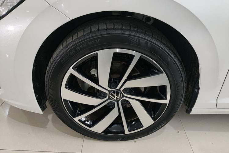 Used Volkswagen Sagitar 2023 300TSI DSG Excellence Edition Exterior 2