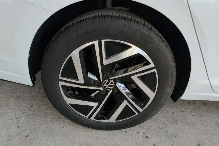 Used Volkswagen Sagitar 2023 300TSI DSG Excellence Edition Exterior 3
