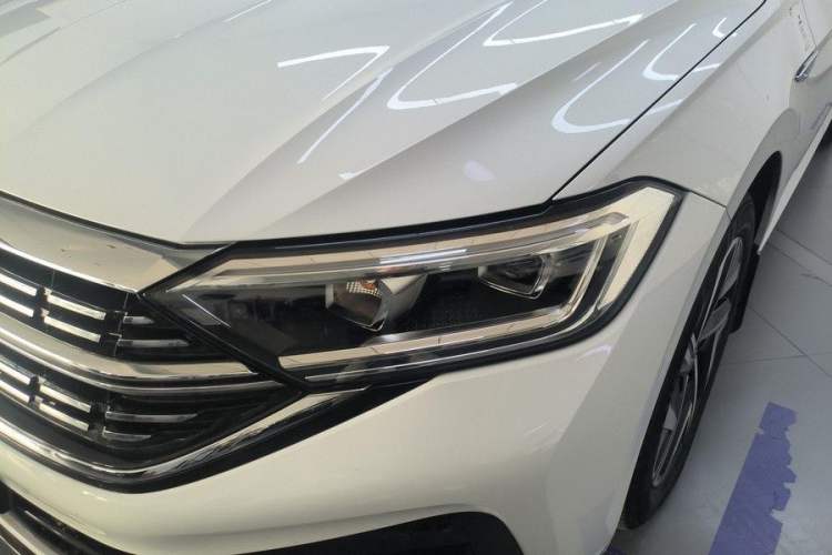 Used Volkswagen Sagitar 2023 300TSI DSG Excellence Edition Exterior 4