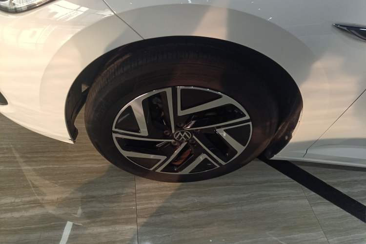 Used Volkswagen Sagitar 2023 300TSI DSG Excellence Edition Exterior 4