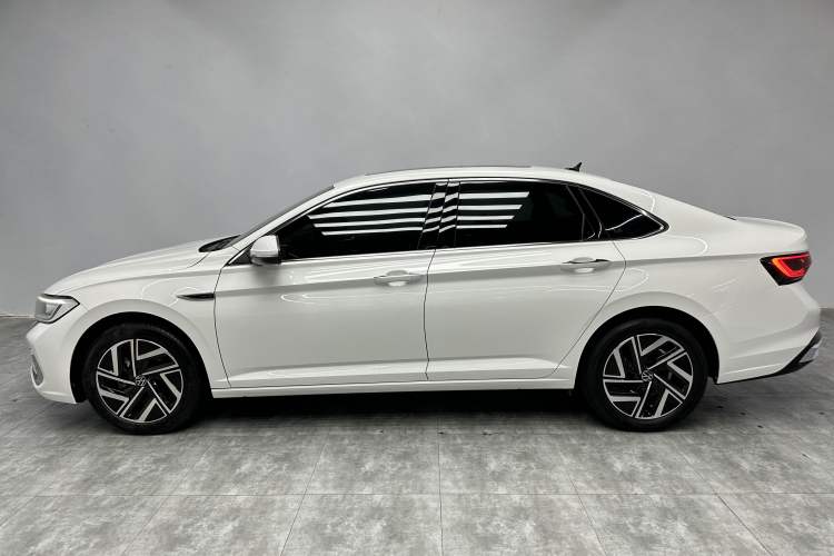 Used Volkswagen Sagitar 2023 300TSI DSG Excellence Edition Exterior 5