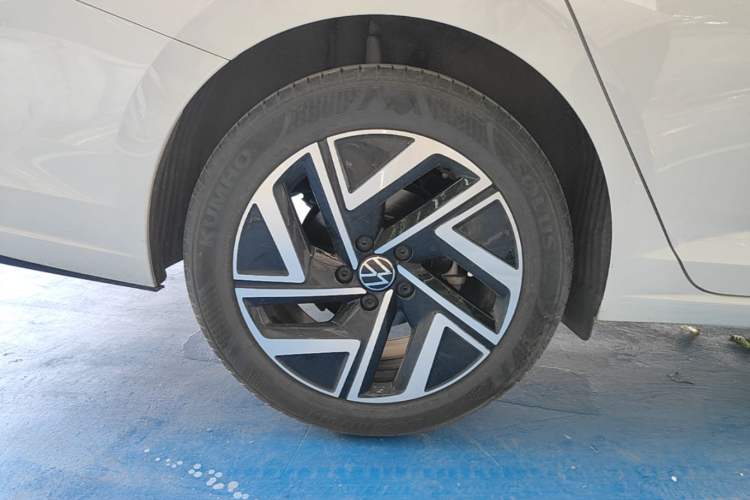 Used Volkswagen Sagitar 2023 300TSI DSG Excellence Edition Exterior 5
