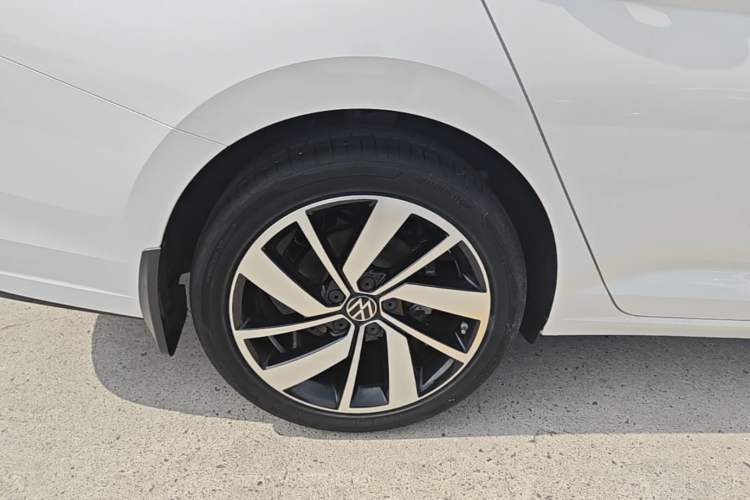 Used Volkswagen Sagitar 2023 300TSI DSG Excellence Edition Exterior 5