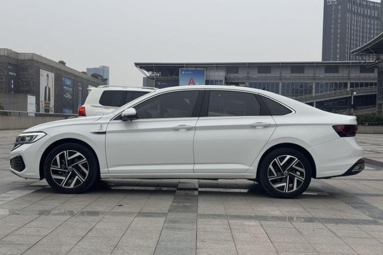 Used Volkswagen Sagitar 2023 300TSI DSG Excellence Edition Exterior 6