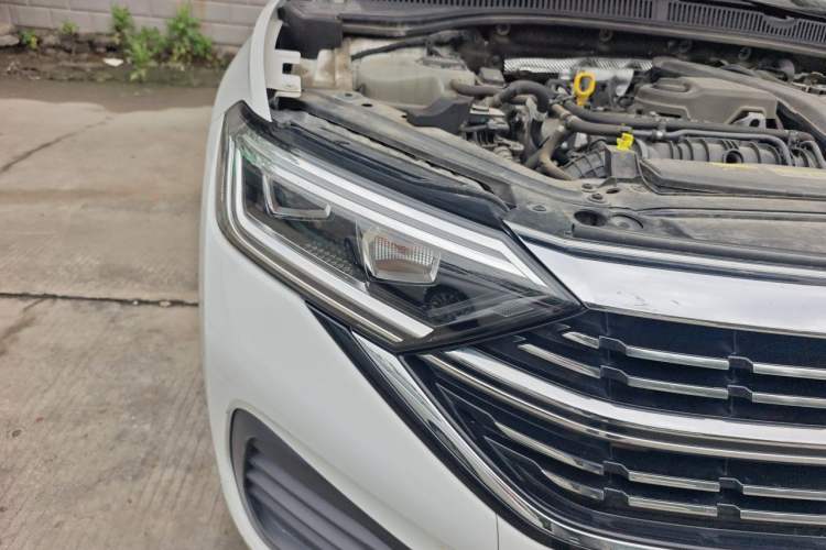 Used Volkswagen Sagitar 2023 300TSI DSG Flyover Edition Exterior 6