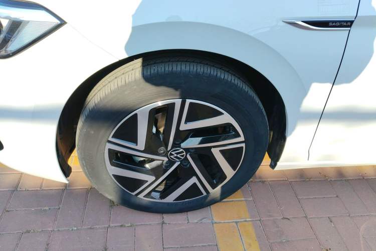 Used Volkswagen Sagitar 2023 200TSI DSG Excellence Edition Exterior 7