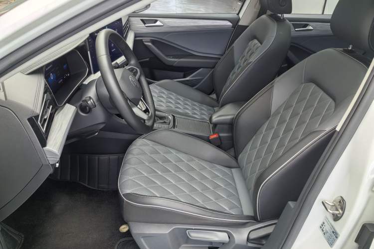 Used Volkswagen Sagitar 2023 300TSI DSG Excellence Edition Exterior 7