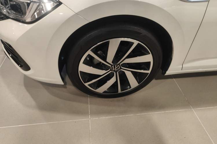 Used Volkswagen Sagitar 2023 300TSI DSG Excellence Edition Exterior 7