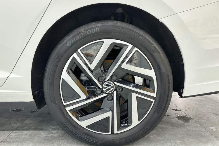 Used Volkswagen Sagitar 2023 300TSI DSG Excellence Edition Exterior 8