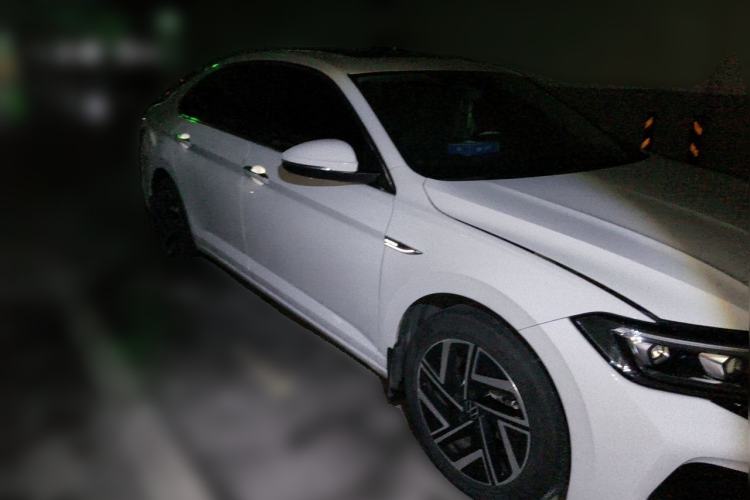 Used Volkswagen Sagitar 2023 300TSI DSG Excellence Edition Front Right 45 Deg
