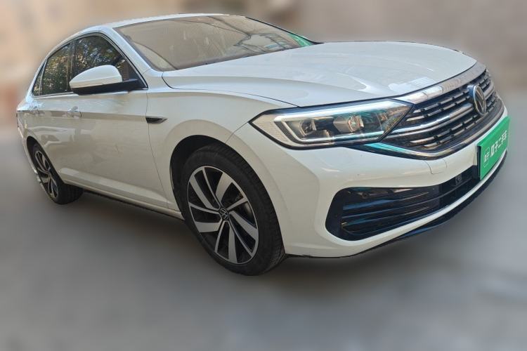 Used Volkswagen Sagitar 2023 300TSI DSG Excellence Edition Front Right 45 Deg