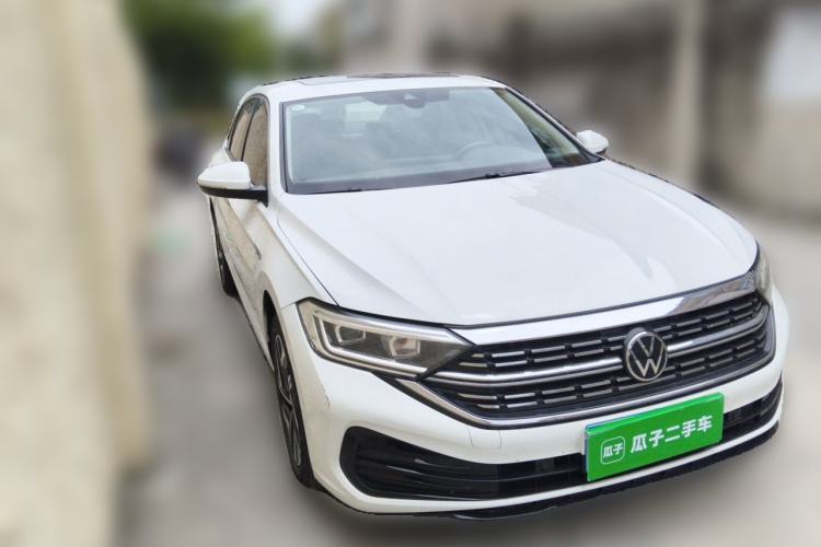 Used Volkswagen Sagitar 2023 200TSI DSG Excellence Edition Front Right 45 Deg