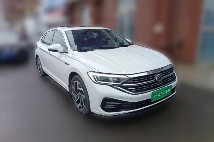 Used Volkswagen Sagitar 2023 300TSI DSG Excellence Edition Front Right 45 Deg