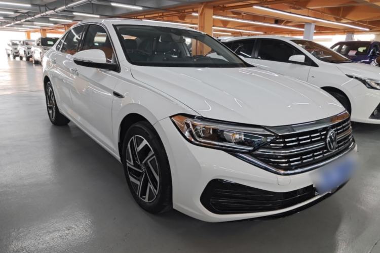 Used Volkswagen Sagitar 2023 300TSI DSG Excellence Edition Front Right 45 Deg