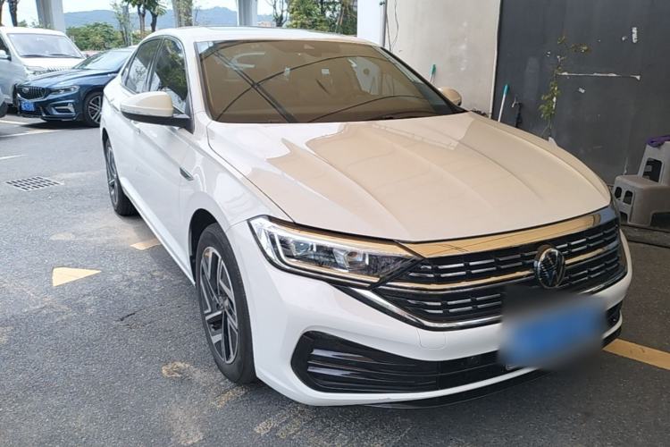 Used Volkswagen Sagitar 2023 300TSI DSG Excellence Edition Front Right 45 Deg