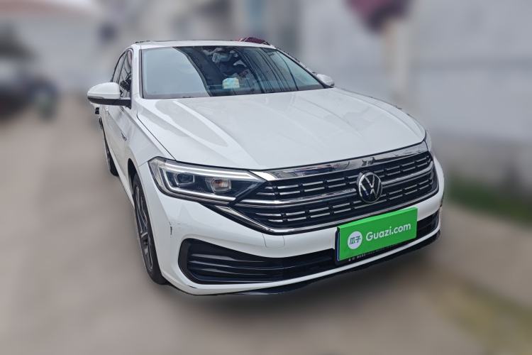 Used Volkswagen Sagitar 2023 280TSI DSG Excellence Plus Edition Front Right 45 Deg