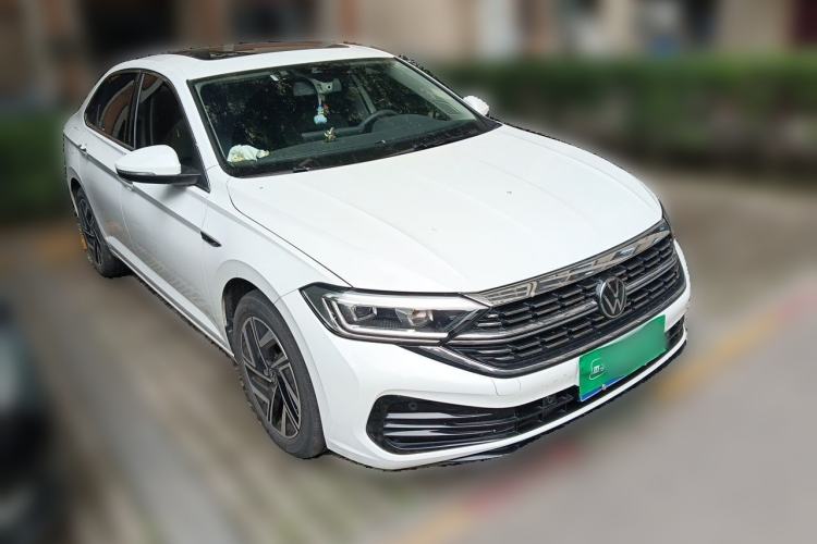 Used Volkswagen Sagitar 2023 300TSI DSG Excellence Edition Front Right 45 Deg