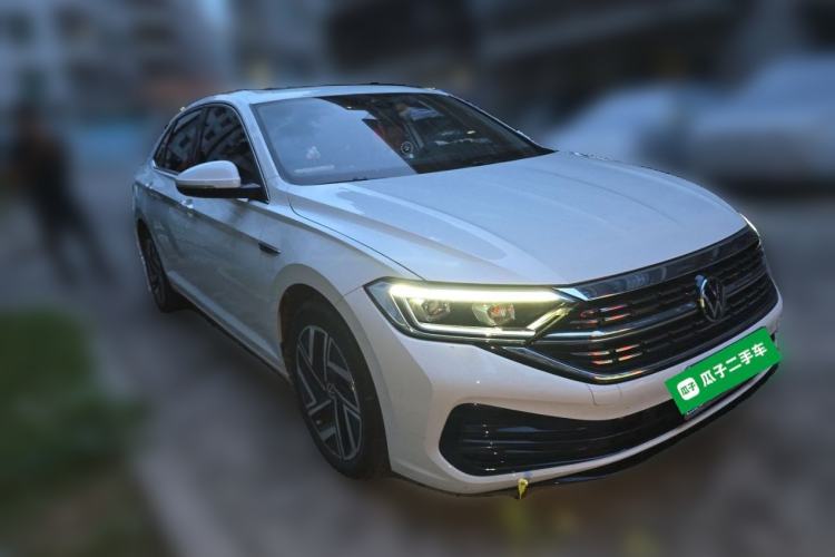 Used Volkswagen Sagitar 2023 300TSI DSG Excellence Edition Front Right 45 Deg