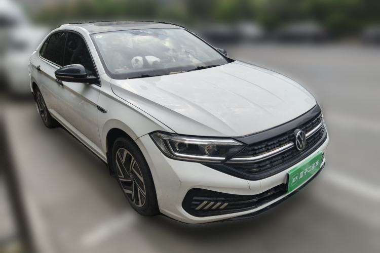 Used Volkswagen Sagitar 2023 200TSI DSG Excellence Edition Front Right 45 Deg