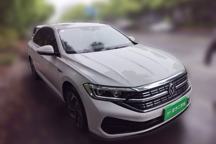 Used Volkswagen Sagitar 2023 300TSI DSG Excellence Edition Front Right 45 Deg