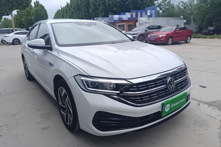 Used Volkswagen Sagitar 2023 300TSI DSG Excellence Edition Front Right 45 Deg