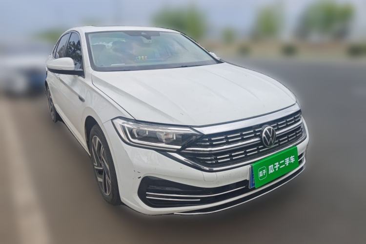 Used Volkswagen Sagitar 2023 300TSI DSG Excellence Edition Front Right 45 Deg
