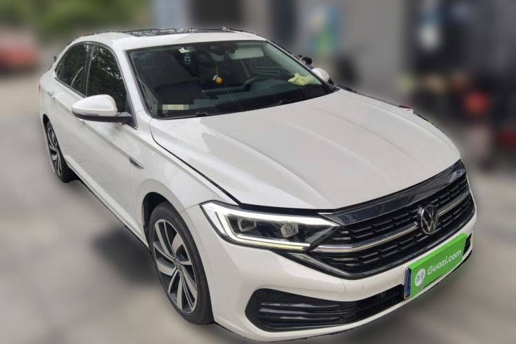 Used Volkswagen Sagitar 2023 300TSI DSG Excellence Edition Front Right 45 Deg