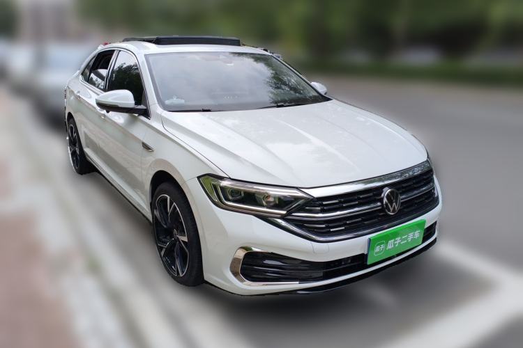 Used Volkswagen Sagitar 2023 300TSI DSG Excellence Edition Front Right 45 Deg