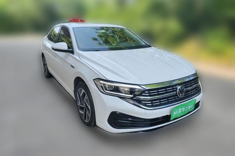Used Volkswagen Sagitar 2023 280TSI DSG Excellence Edition Front Right 45 Deg