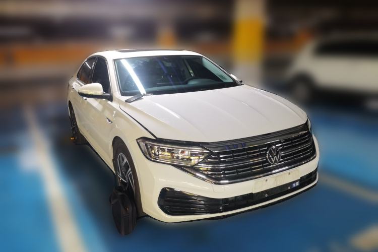 Used Volkswagen Sagitar 2023 300TSI DSG Excellence Edition Front Right 45 Deg