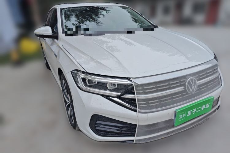 Used Volkswagen Sagitar 2023 300TSI DSG Excellence Edition Front Right 45 Deg