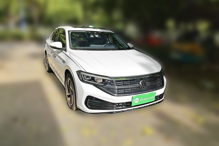 Used Volkswagen Sagitar 2023 300TSI DSG Excellence Edition Front Right 45 Deg