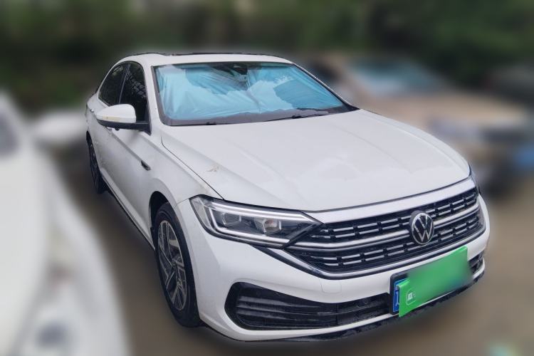 Used Volkswagen Sagitar 2023 300TSI DSG Excellence Edition Front Right 45 Deg