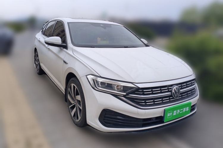 Used Volkswagen Sagitar 2023 300TSI DSG Excellence Edition Front Right 45 Deg